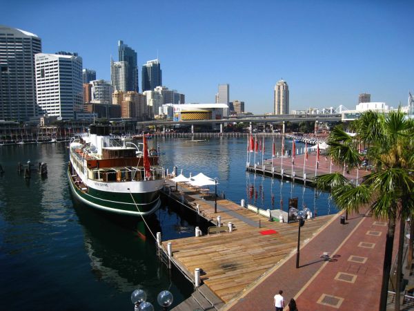 IMG_0012_sydney_harbour.JPG