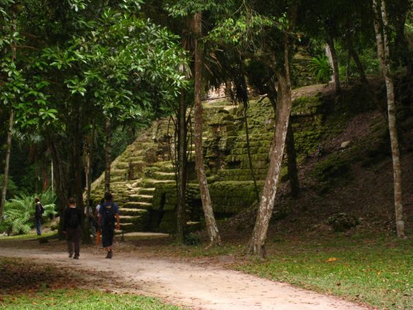 IMG_5572_tikal.JPG