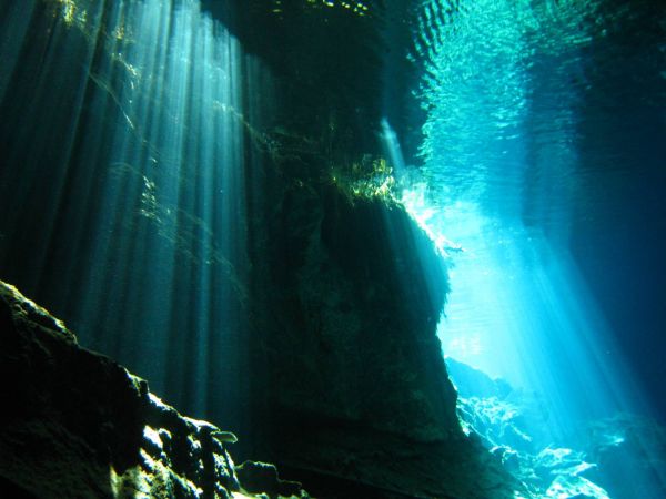 IMG_4995_cenote_chacmool.JPG